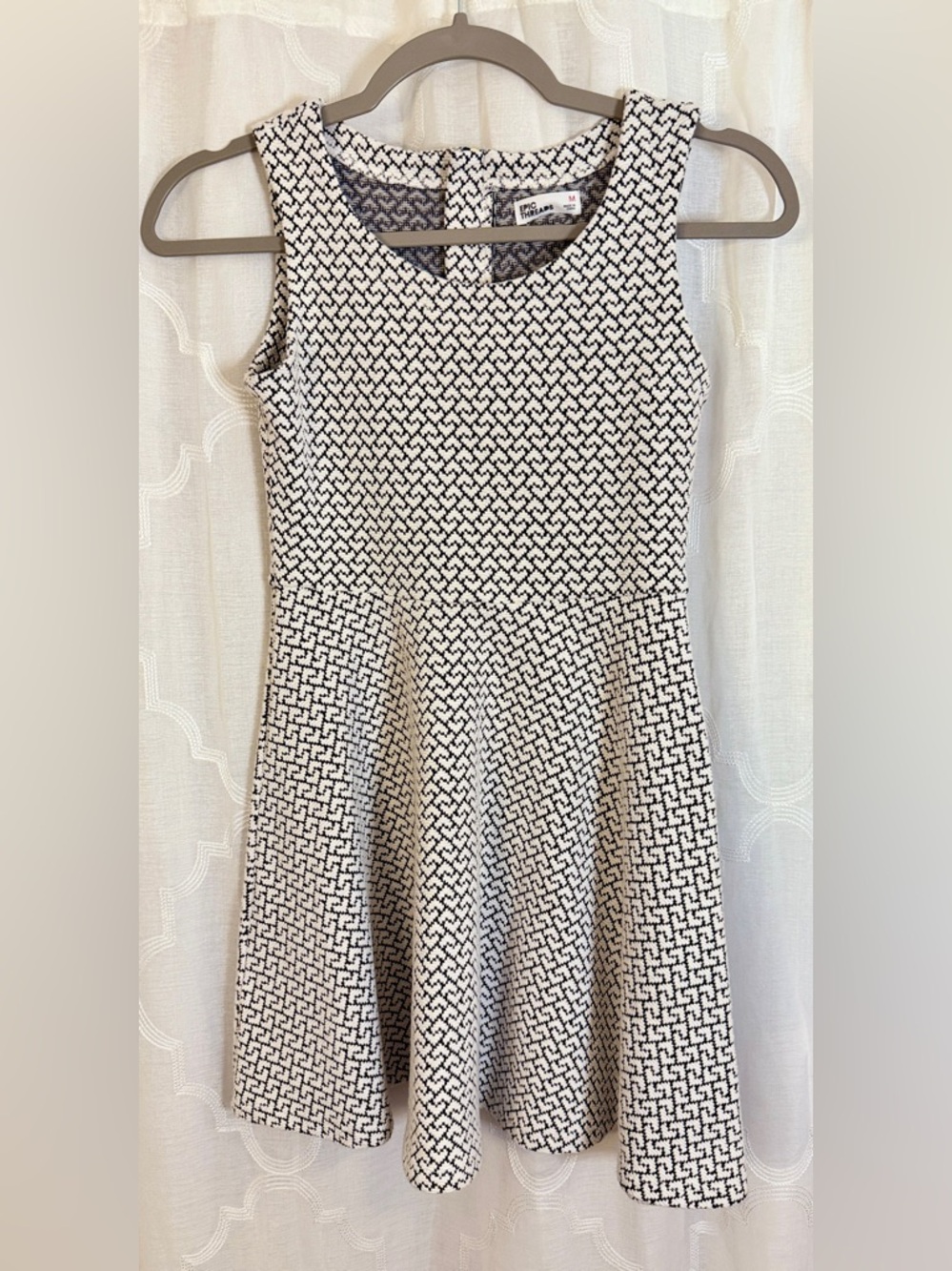 Epic Threads Black White Fit Flare Dress Medium Sleeveless Casual Feminine